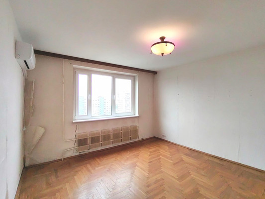 Продам трехкомнатную (3-комн.) квартиру, Старонародная ул, 4, Москва г