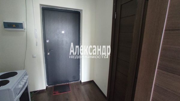 Продам однокомнатную (1-комн.) квартиру, Толубеевский проезд, 20к1, Парголово п