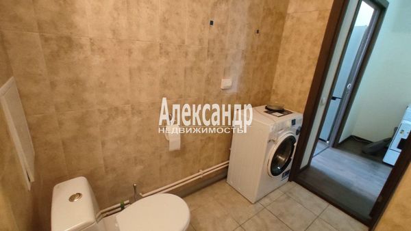 Продам однокомнатную (1-комн.) квартиру, Толубеевский проезд, 20к1, Парголово п