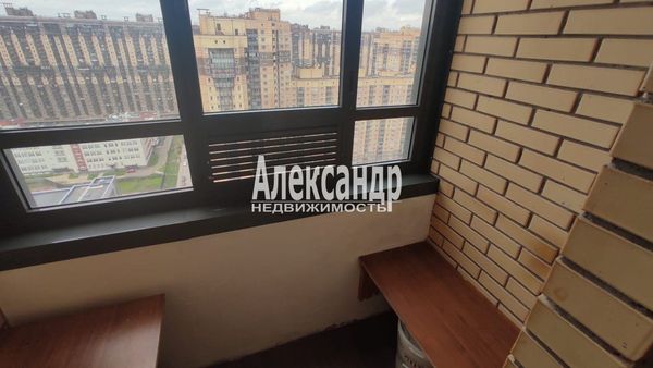 Продам однокомнатную (1-комн.) квартиру, Толубеевский проезд, 20к1, Парголово п