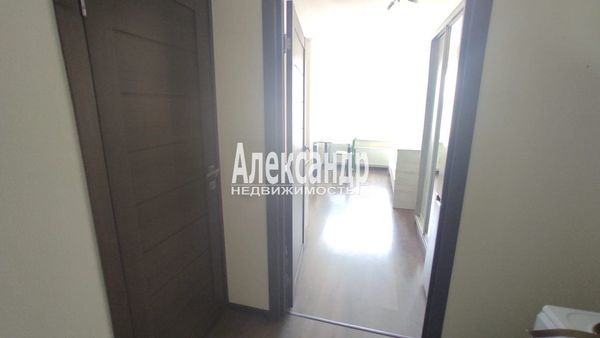 Продам однокомнатную (1-комн.) квартиру, Толубеевский проезд, 20к1, Парголово п