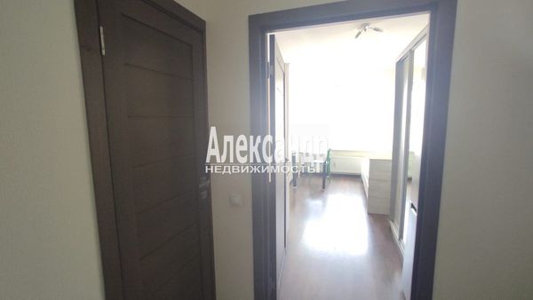 Продам однокомнатную (1-комн.) квартиру, Толубеевский проезд, 20к1, Парголово п