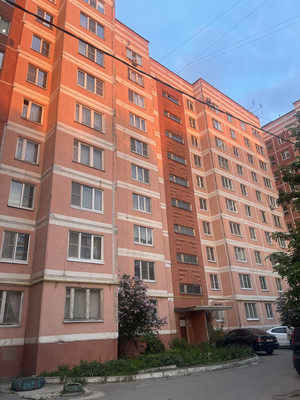 Продам трехкомнатную (3-комн.) квартиру, Шереметьевский проезд, 4, Рязань г