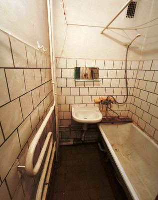 Продам двухкомнатную (2-комн.) квартиру, Садовая ул, 2, Лаголово д