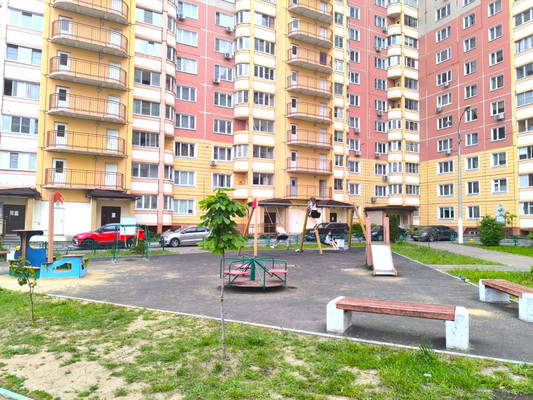 Продам двухкомнатную (2-комн.) квартиру, Колхозная ул, 20, Услонь д