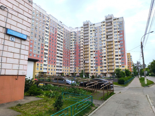 Продам двухкомнатную (2-комн.) квартиру, Колхозная ул, 20, Услонь д
