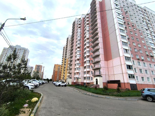 Продам двухкомнатную (2-комн.) квартиру, Колхозная ул, 20, Услонь д