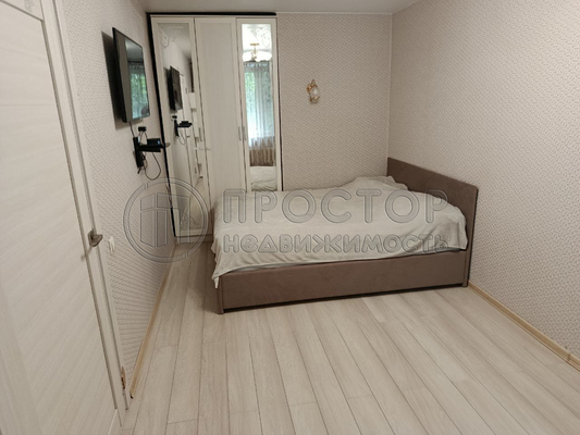 Продам двухкомнатную (2-комн.) квартиру, Берзарина ул, 7к1, Москва г