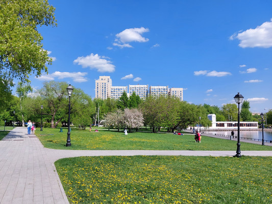 Продам трехкомнатную (3-комн.) квартиру, Академика Королева ул, 10, Москва г