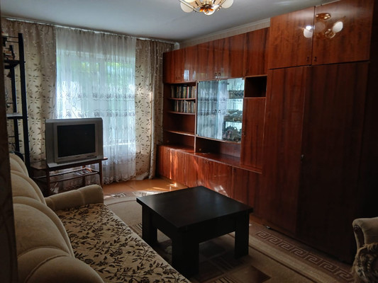 Продам трехкомнатную (3-комн.) квартиру, Карагандинская ул, 6, Казань г