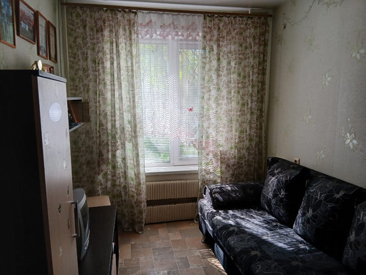 Продам трехкомнатную (3-комн.) квартиру, Карагандинская ул, 6, Казань г