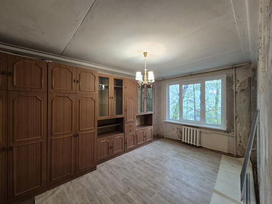 Продам двухкомнатную (2-комн.) квартиру, Дмитровская ул, 14, Базарово д