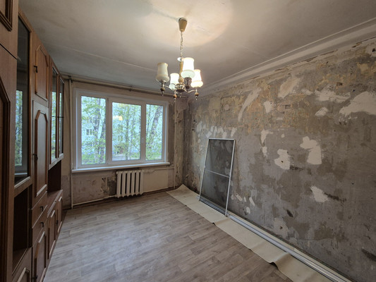 Продам двухкомнатную (2-комн.) квартиру, Дмитровская ул, 14, Базарово д