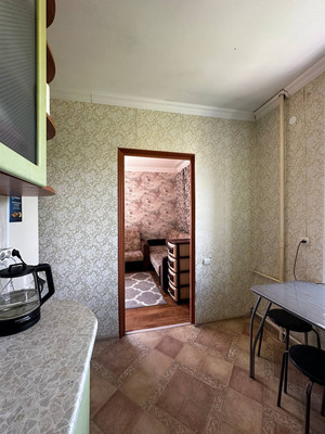 Продам двухкомнатную (2-комн.) квартиру, Гагарина ул, 14, Казань г