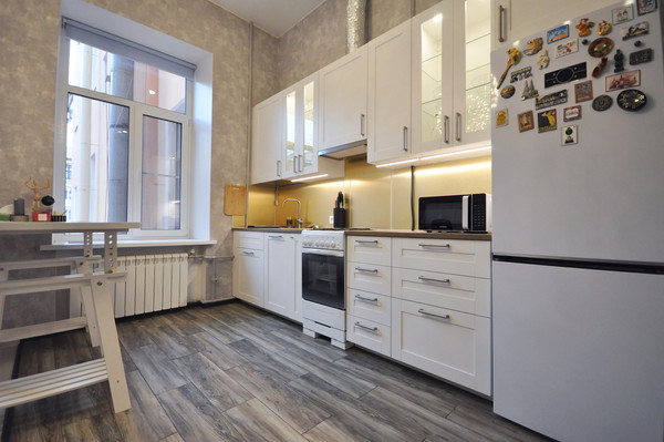 Продам трехкомнатную (3-комн.) квартиру, Некрасова ул, 8, Санкт-Петербург г