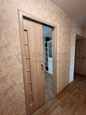 Продам трехкомнатную (3-комн.) квартиру, Михневская ул, 15, Москва г