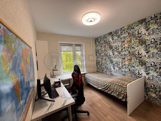 Продам трехкомнатную (3-комн.) квартиру, Михневская ул, 15, Москва г