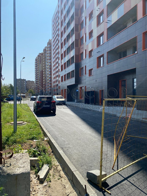 Продам трехкомнатную (3-комн.) квартиру, Хлебозаводской проезд, 1А, Люберцы г