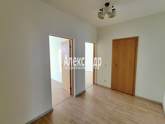 Продам трехкомнатную (3-комн.) квартиру, Центральная ул, 50к1, Кудрово г