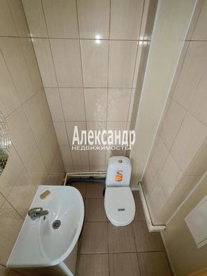 Продам трехкомнатную (3-комн.) квартиру, Центральная ул, 50к1, Кудрово г