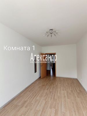 Продам трехкомнатную (3-комн.) квартиру, Центральная ул, 50к1, Кудрово г