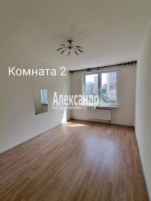 Продам трехкомнатную (3-комн.) квартиру, Центральная ул, 50к1, Кудрово г