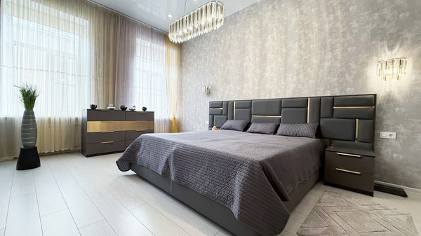 Продам трехкомнатную (3-комн.) квартиру, Некрасова ул, 8, Санкт-Петербург г