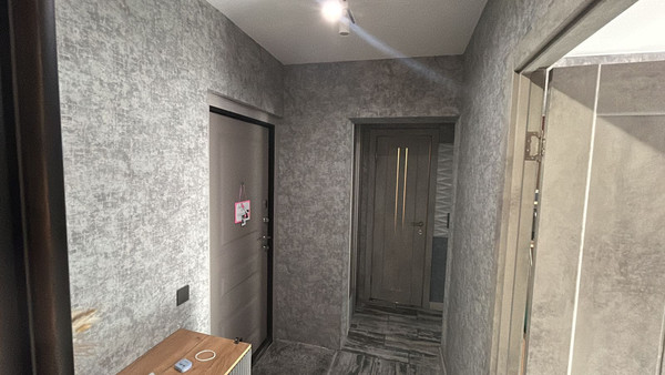 Продам однокомнатную (1-комн.) квартиру, Миллионная ул, 1, Москва г