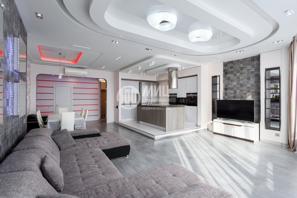 Продам трехкомнатную (3-комн.) квартиру, Кочновский проезд, 4к2, Москва г