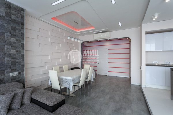 Продам трехкомнатную (3-комн.) квартиру, Кочновский проезд, 4к2, Москва г