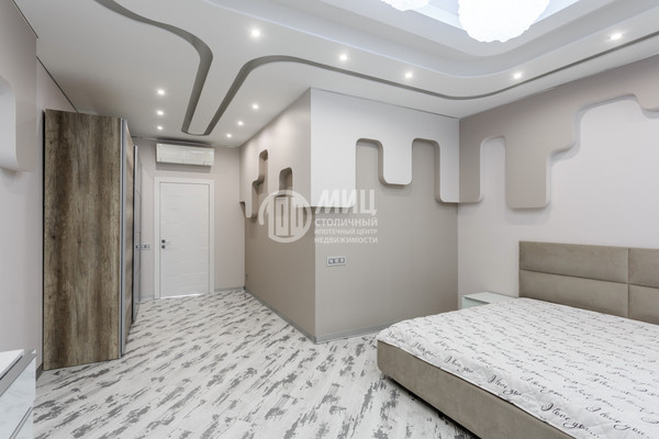 Продам трехкомнатную (3-комн.) квартиру, Кочновский проезд, 4к2, Москва г