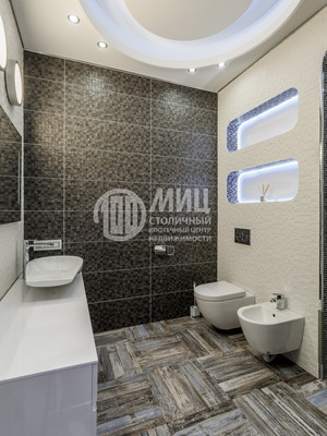 Продам трехкомнатную (3-комн.) квартиру, Кочновский проезд, 4к2, Москва г