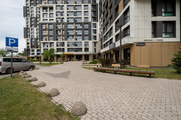 Продам двухкомнатную (2-комн.) квартиру, Лызина ул, 9, Иркутск г