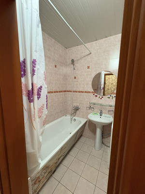 Продам двухкомнатную (2-комн.) квартиру, Ивана Франко ул, 22, Иркутск г