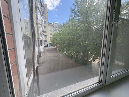Продам двухкомнатную (2-комн.) квартиру, Ивана Франко ул, 22, Иркутск г