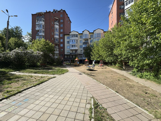 Продам двухкомнатную (2-комн.) квартиру, Ивана Франко ул, 22, Иркутск г