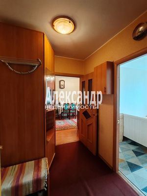 Продам двухкомнатную (2-комн.) квартиру, Торжковская ул, 7, Санкт-Петербург г