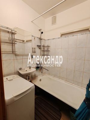 Продам двухкомнатную (2-комн.) квартиру, Торжковская ул, 7, Санкт-Петербург г