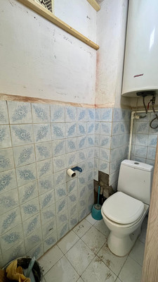 Продам трехкомнатную (3-комн.) квартиру, 3-й мкр, 1, Ольгинка с