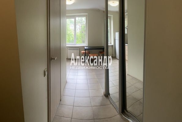 Продам однокомнатную (1-комн.) квартиру, Школьная ул, 64, Санкт-Петербург г