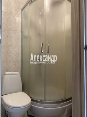Продам однокомнатную (1-комн.) квартиру, Школьная ул, 64, Санкт-Петербург г