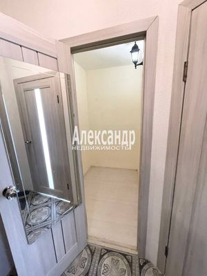 Продам однокомнатную (1-комн.) квартиру, Тихая ул, 1, Бугры п
