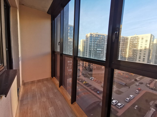 Продам однокомнатную (1-комн.) квартиру, Менделеева б-р, 9к2, Мурино п