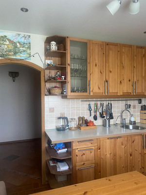 Продам трехкомнатную (3-комн.) квартиру, Гусарская ул, 6к13, Пушкин г