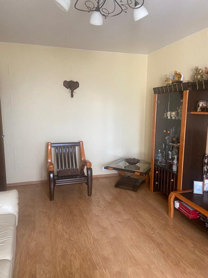 Продам трехкомнатную (3-комн.) квартиру, Гусарская ул, 6к13, Пушкин г