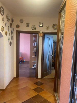 Продам трехкомнатную (3-комн.) квартиру, Гусарская ул, 6к13, Пушкин г