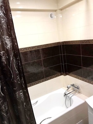 Продам трехкомнатную (3-комн.) квартиру, Коммунальная ул, 41Б, Раздольное с