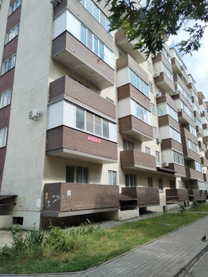 Продам двухкомнатную (2-комн.) квартиру, 2-я Целиноградская ул, 1/1, Краснодар г