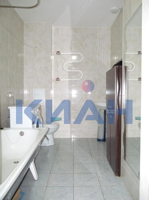 Продам двухкомнатную (2-комн.) квартиру, 26 Бакинских Комиссаров ул, 5Г, Красноярск г