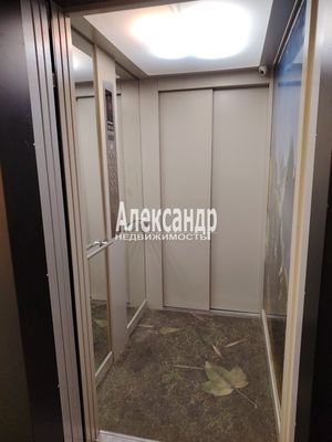 Продам однокомнатную (1-комн.) квартиру, Тихвинская (Сертолово-2 мкр.) ул, 12к4, Сертолово г